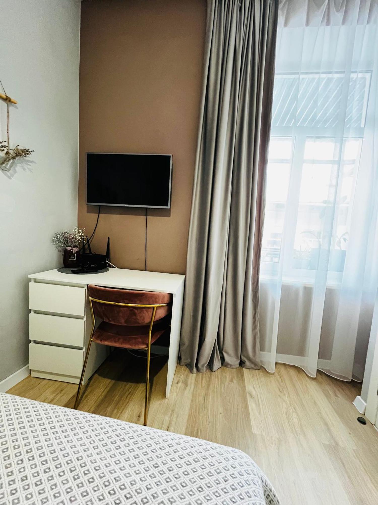 Iren Smart Apartment 利沃夫 外观 照片